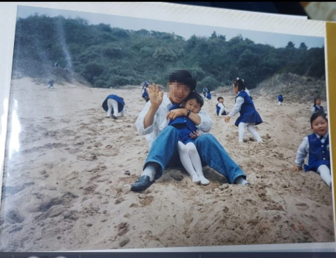 가파른 경사도를 보이는 중문 해안사구는 옛날에 모레 썰매를 탔던 장소이기도 하다.(사진=고승희·제주자연의벗 제공)