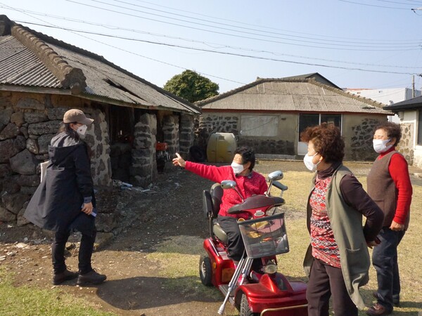 지난 4월5일 3·10총파업 조사·연구팀은 제주시 구좌읍 하도리에 있는 오화국 선생이 살았던 집을 찾았다. (사진=조수진 기자)
