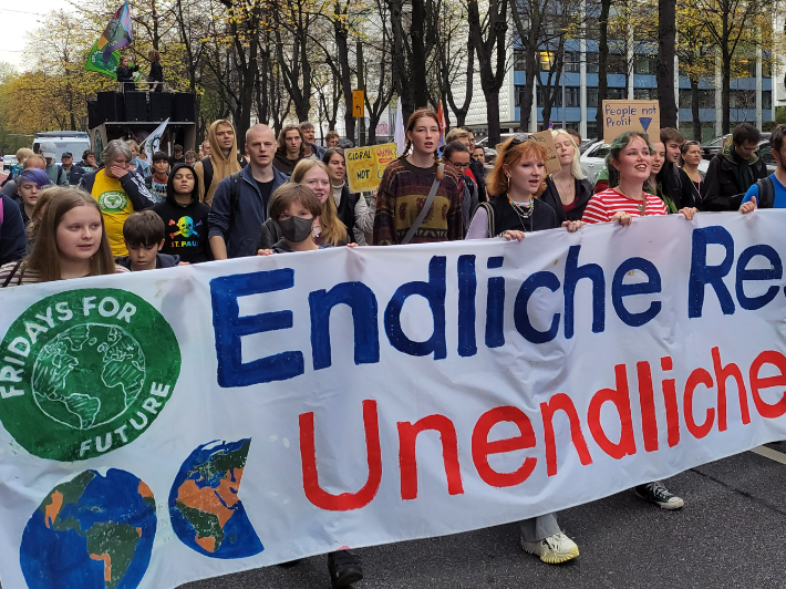 독일 함부르크에서는 기후보호에 적극 나설 것을 촉구하는 '미래를 위한 금요일(Fridays For Futurue)' 시위가 매주 금요일마다 열린다. (사진=제주CBS 이인 기자)