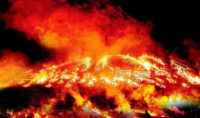 제주들불축제 중 메인 행사인 오름에 불을 놓은 광경. (사진=제주시 제공)