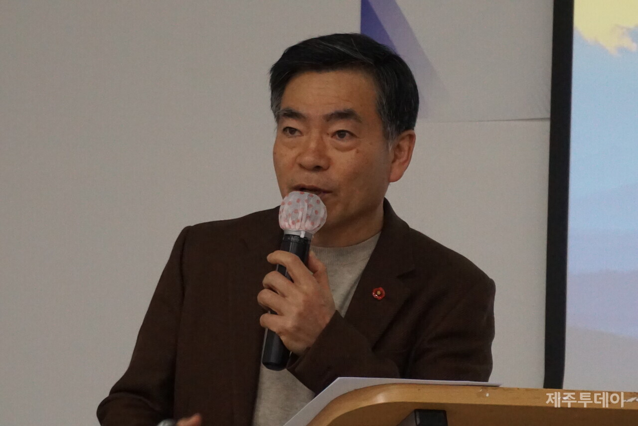 제2공항 타당성 검증TF 박찬식 정책위원. (사진=박소희 기자)