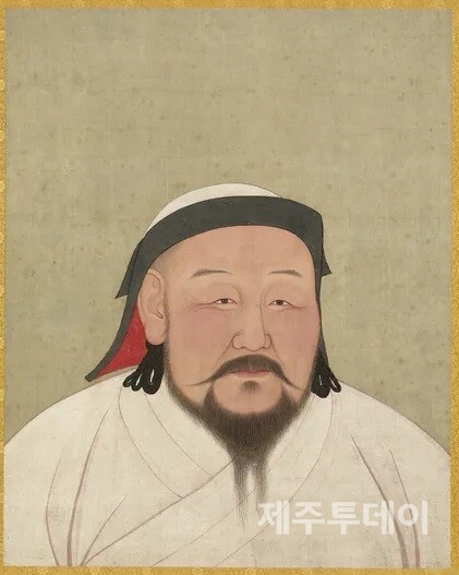 쿠빌라이 칸 징기스 칸의 손자이며 몽골족이 세운 원을 통합하고 중국대륙을 정복했다. 이민족의 문화에 대해 포용력을 갖췄기 때문에 동서양을 아우르는 수준높은 문화를 이뤄냈다. 고려의 임금인 충선왕은 그의 외손자였다.(그림=위키피디아)
