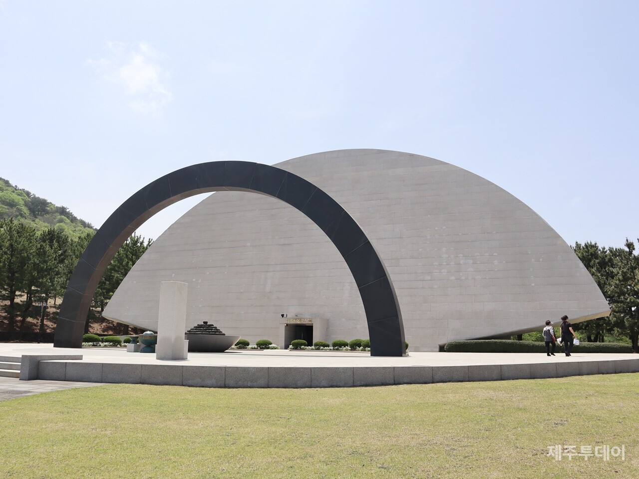 제주시 봉개동 제주4·3평화공원 내 위령제단. 2023년 4월20일 촬영. (사진=조수진 기자)