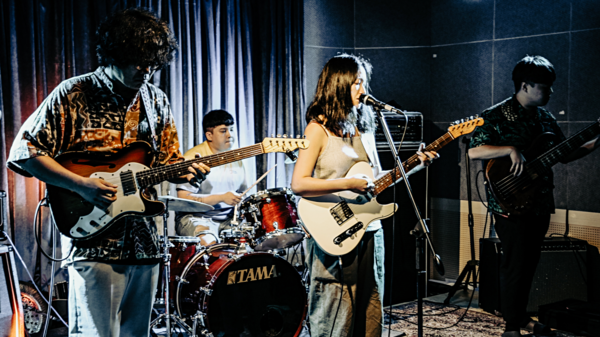 A-Side. (사진=락하두)