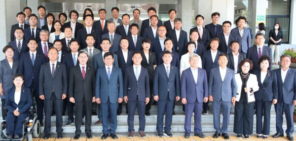 제12대 제주도의회 의원들. (사진=제주도의회 제공)