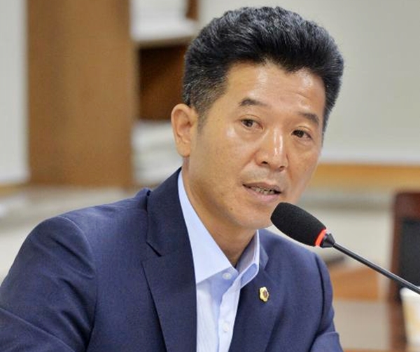 송영훈 의원은 도의회 환경도시위원회 회의에 5번에 한 번 꼴로 결석했다.(사진제공=제주도의회)