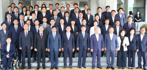 제12대 제주도의회 의원들. (사진=제주도의회 제공)