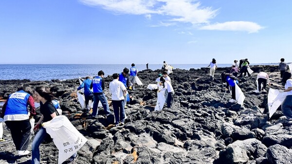 원정대(사진=제주관광공사 제공)