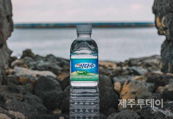 제주삼다수 0.5L. (사진=제주삼다수 공식 페이스북 페이지)